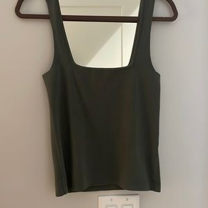 Leith size M olive green square neck tank